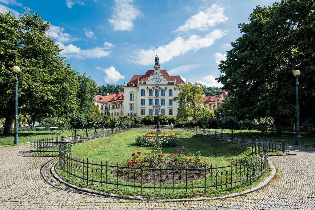 Apartment Gesse Brezinova Prága Kültér fotó
