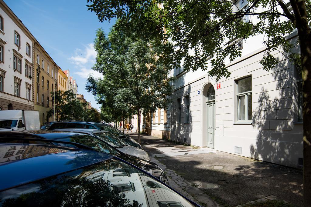 Apartment Gesse Brezinova Prága Kültér fotó