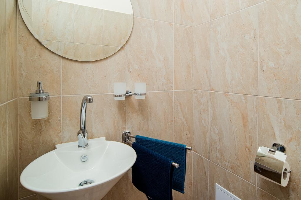 Apartment Gesse Brezinova Prága Kültér fotó