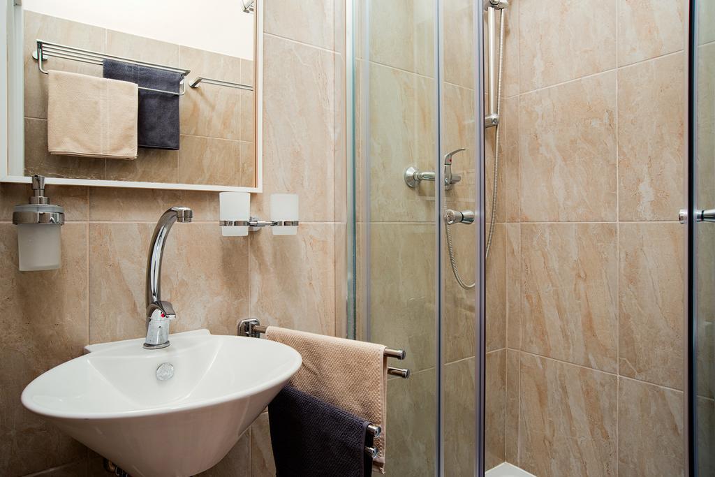 Apartment Gesse Brezinova Prága Kültér fotó