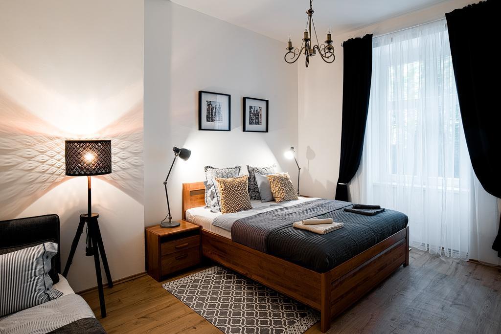 Apartment Gesse Brezinova Prága Kültér fotó